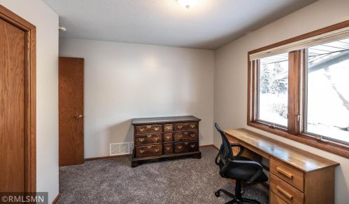 2437 Hillside Rd, Saint Paul MN  55110-5535 exterior