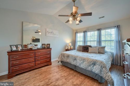 12 Mill Pond Dr, Lancaster PA  17603-7411 exterior