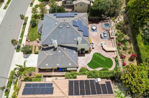 7558 Circulo Sequoia, Carlsbad, CA 92009-8468