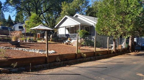 10552 Oak St, Grass Valley, CA 95945-6011