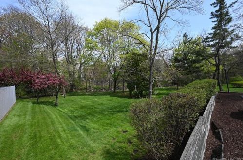 97 Richards Ave, Norwalk CT  06854-1672 exterior