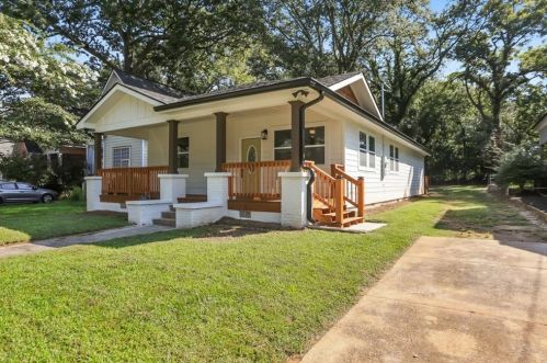 1694 Evans Dr, Atlanta GA  30310-4502 exterior
