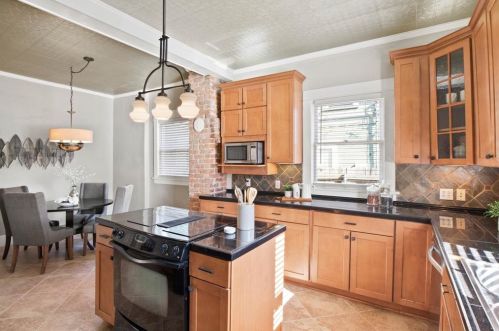 2249 6th Ave, Fort Worth TX  76110-1807 exterior