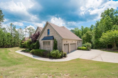 67 Sagewood Ct, Newnan, GA 30265-4181