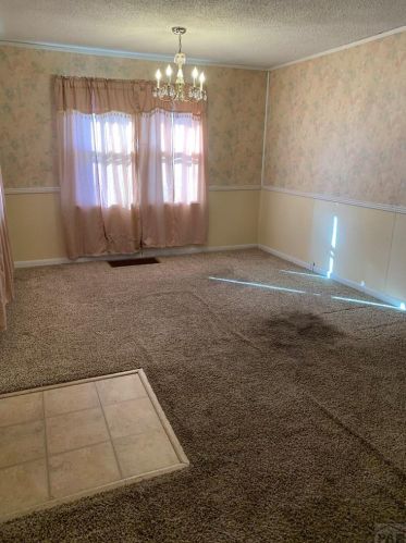 2715 8th Ave, Pueblo, CO 81003-1626