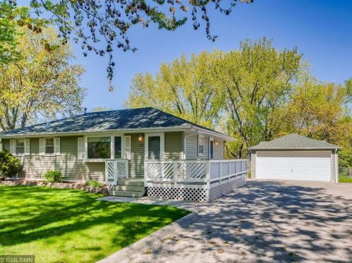 392 Grafton Ave, Saint Paul, MN 55128-6528