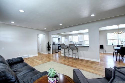 1520 Xanthia St, Denver CO  80220-2218 exterior