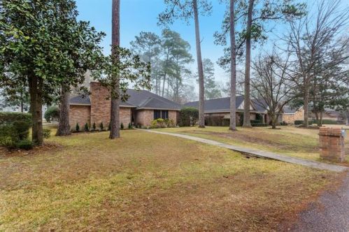 748 Talmalge Hall Dr, Conroe, TX 77302-3129