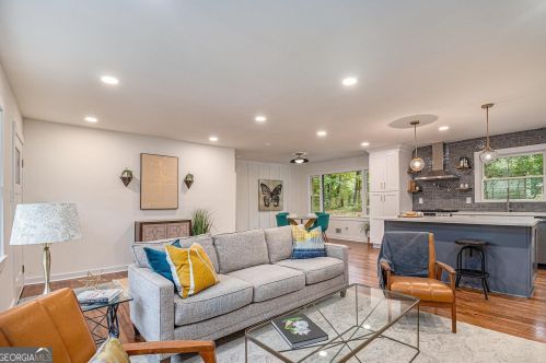 2130 Bolling Brook Dr, Atlanta GA  30311-2516 exterior