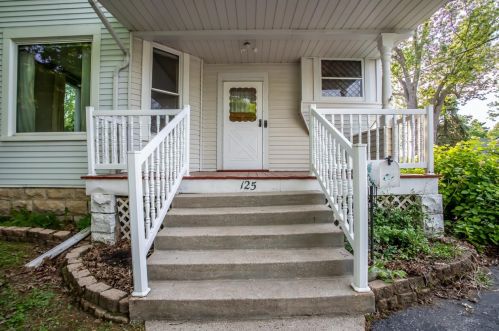 125 Grant St, Crown Point IN  46307-4011 exterior