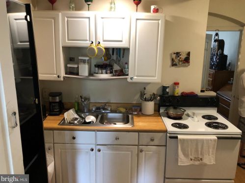 748 Philadelphia St, York, PA 17401-3343