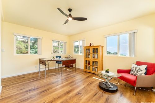 5454 Poola St, Honolulu HI  96821-1539 exterior