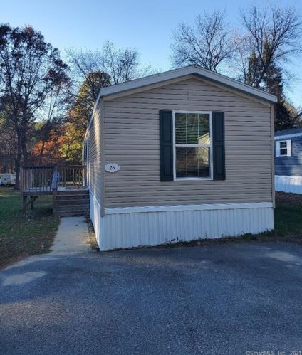 26 R And R Park, Killingly, CT 06241-1136