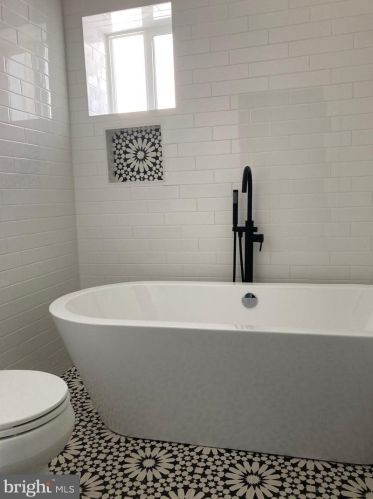 1252 24 St, Philadelphia PA  19130-1914 exterior