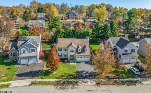22 Goosetown Dr, Clinton, NJ 08809-2603