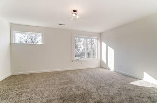 2618 Hackberry St, Cincinnati OH  45206-2122 exterior