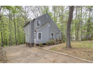 1624 Unison Dr, Midlothian VA  23113-2832 exterior