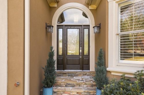 1225 Brooke Greene, Atlanta, GA 30319-4715