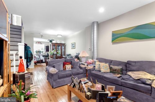 1727 Dorrance St, Philadelphia, PA 19145-2108