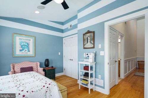 809 20 St, Philadelphia PA 19130-2025 exterior