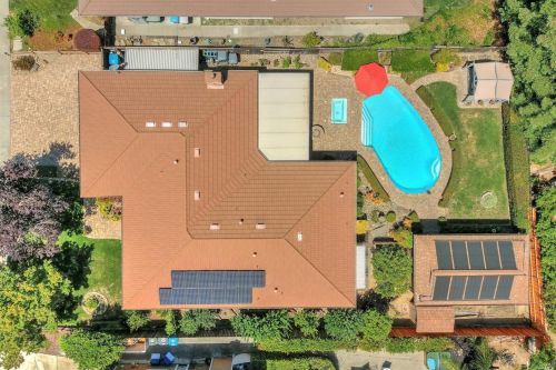 196 Auburn Way, Vacaville, CA 95688-3562