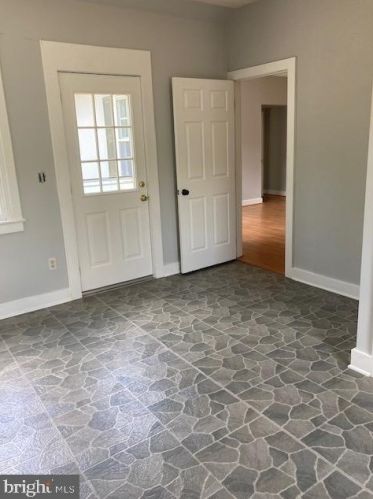 4 Coventry Farm Ln, Princeton NJ  08540-2427 exterior