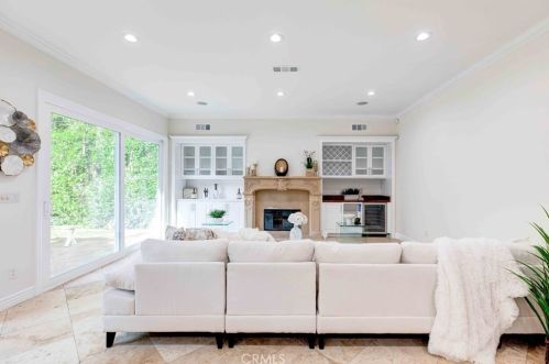 4719 Tobias Ave, Van Nuys CA  91403-2826 exterior