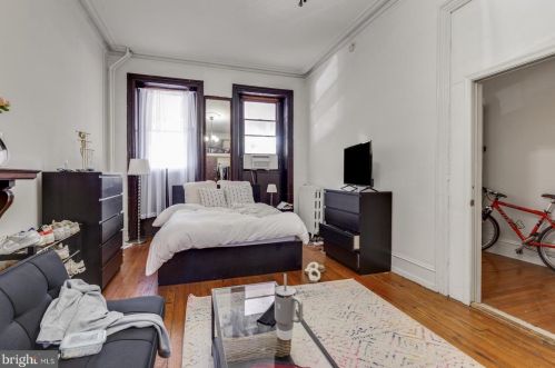 3953 Baltimore Ave, Philadelphia PA  19104-4503 exterior