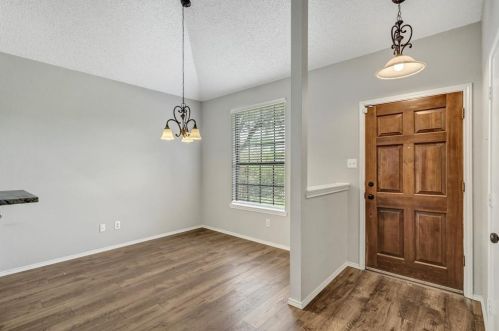 2218 Arbor Creek Dr, Carrollton TX  75010-4067 exterior