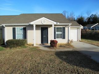 232 Tamarack Dr, Seneca SC  29678-3785 exterior