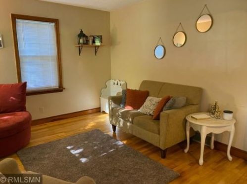 460 Linden Ave, Cokato, MN 55321-4239