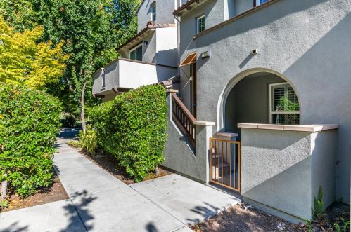 50 Muller Pl, San Jose, CA 95126-2538