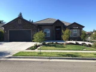 1455 Lexington Dr, Lodi, CA 95242-4783
