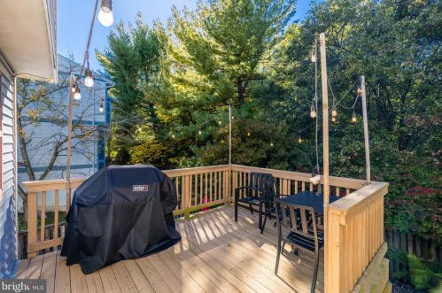 1634 Purple Sage Dr, Herndon VA  20194-5601 exterior