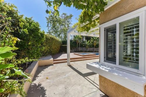 51 Sunlight, Irvine CA  92603-3740 exterior
