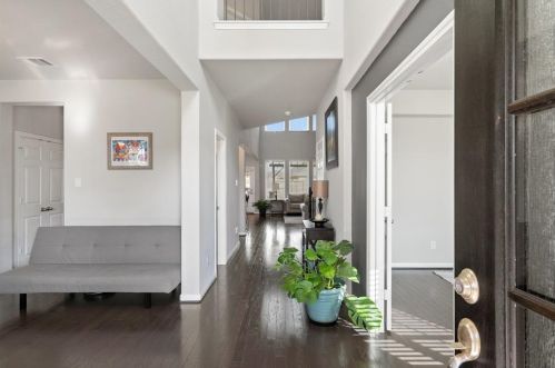 515 Round Lake Dr, Richmond TX  77469 exterior