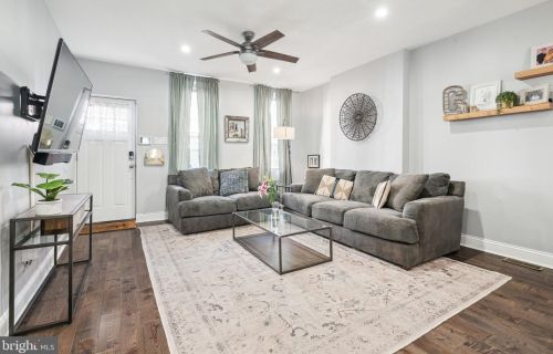 310 Manton St, Philadelphia, PA 19147-5213