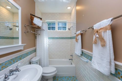 1015 Tiger Tail Dr, Riverside CA  92506-5423 exterior