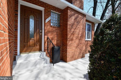 3142 Row Pl, Falls Church, VA 22044-2643