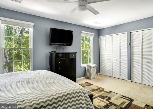 10383 Green Holly Ter, Silver Spring MD 20902-5803 exterior