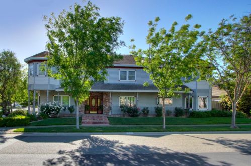 9141 Daylor St, Elk Grove, CA 95758-4591