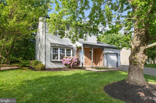 51 Scenic View Dr, Erial, NJ 08081-3010