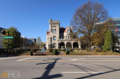 1852 Anjaco Rd, Atlanta GA  30309-1808 exterior