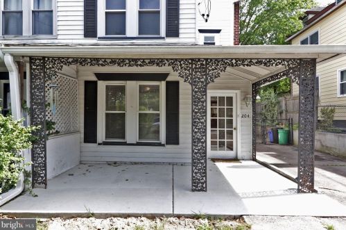 204 Lakeview Ave, Haddonfield NJ  08033-1829 exterior