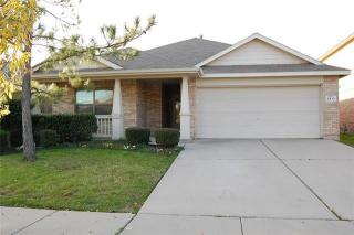 5813 Downs Dr, Fort Worth TX  76179-7368 exterior