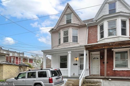 627 Oxford St, Harrisburg, PA 17110-2521