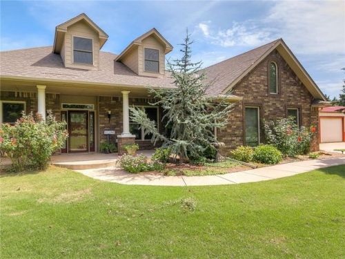 406 Chloe Ln, Mustang, OK 73064-5801