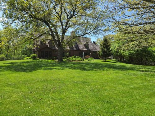 16421 Whipple Rd, Sycamore IL  60178-8807 exterior