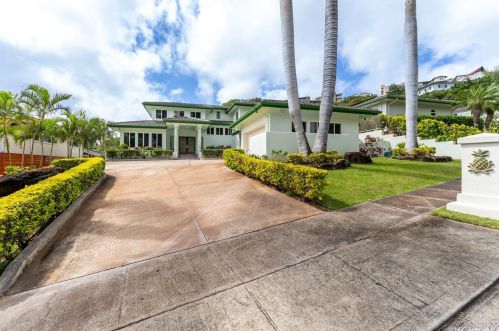 5454 Poola St, Honolulu HI  96821-1539 exterior