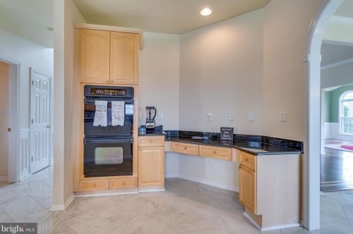 288 Fraser Ct, Charles Town WV  25414-5463 exterior